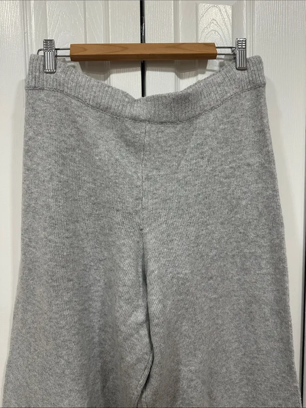 Gray Knit Wide - Image 2