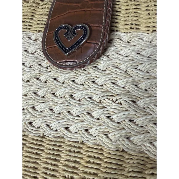 Vintage Coldwater Creek Woven Straw Shoulder Bag Brown Heart Medallion - Image 5