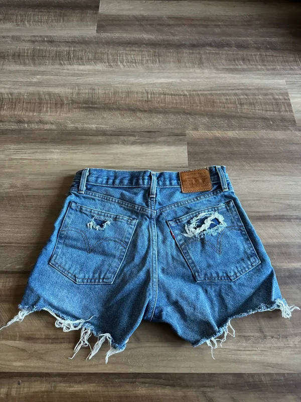 Levi’s Wedgie Shorts - Image 2