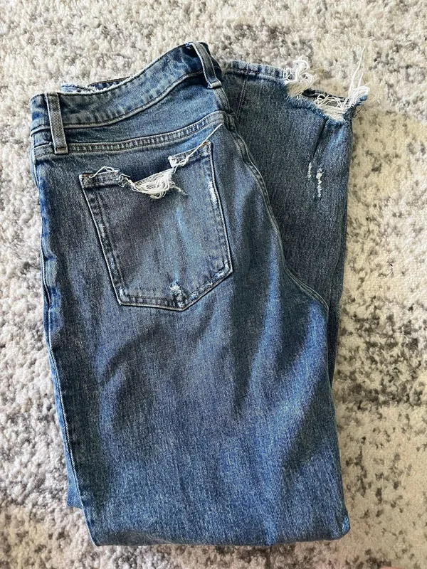 Abercrombie Curve Love High Rise Mom Jean - Image 2