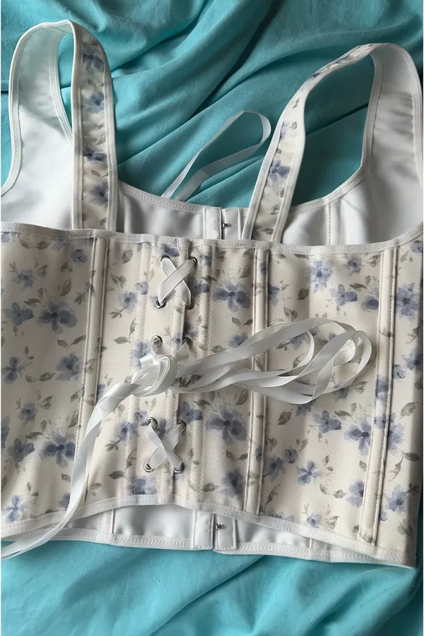 White Floral Corset Shein - Image 2