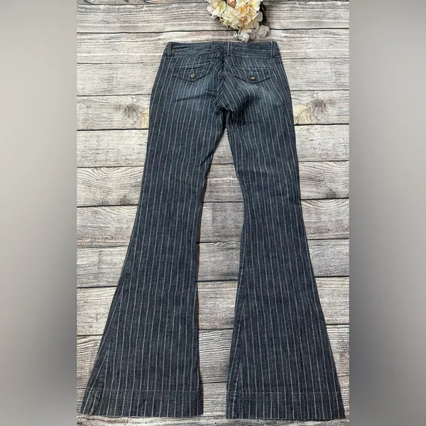 Guess sz 24 jeans - Image 3