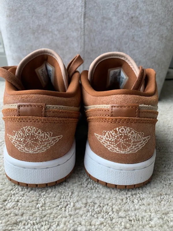 Women’s Air Jordan 1 low SE ‘Legend Coffee’ - Image 6
