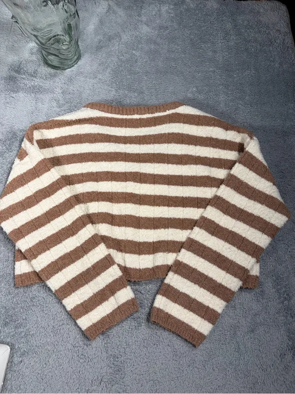 Altar'd State Cozy Striped V-Neck Cropped Sweater - Cream & Brown medium - Image 10