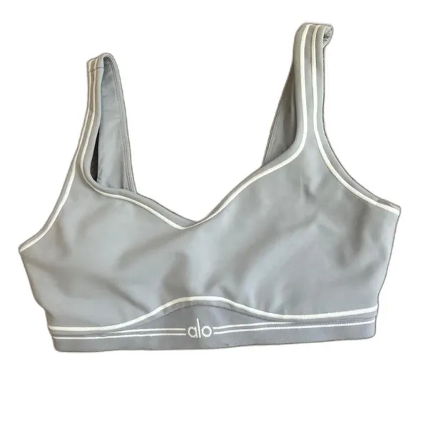 Alo yoga Airbrush Heart Throb Bra in Winter Frost Medium - Image 5
