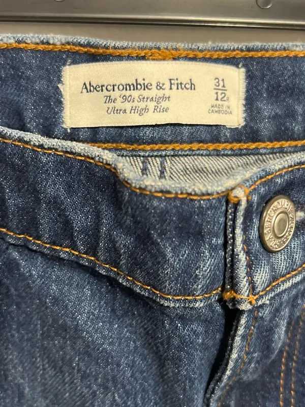 NWT Abercrombie & Fitch Women's The ‘90s Straight Ultra High Rise Size 31/12R - Image 8