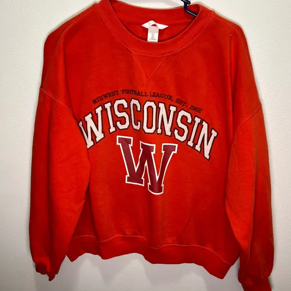 HM Wisconsin Midwest Football League Sweatshirt Red‎ Graphic Pullover Large - Image 8