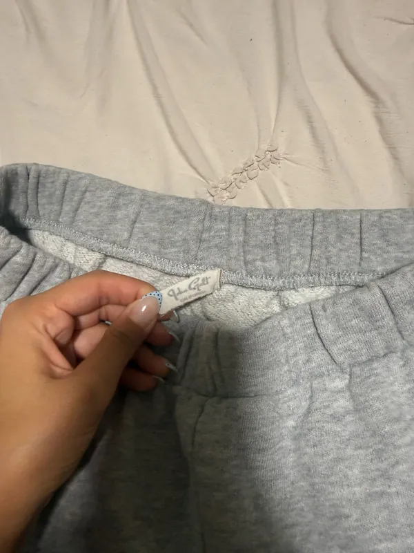 Brandy Melville Grey Sweatpants - Image 2
