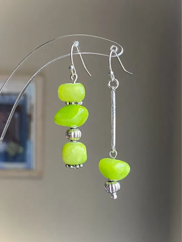 Handmade green Jade stone unique shape asymmetric dangle earrings ✨ - Image 2