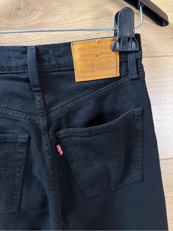 Levi’s Women’s Rib Cage Straight Ankle Jeans Black 25 - Image 8