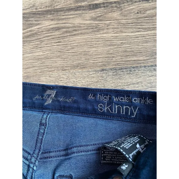 EUC Womens 7 for all mankind the high waist‎ ankle skinny jeans raw hem size 28 - Image 3