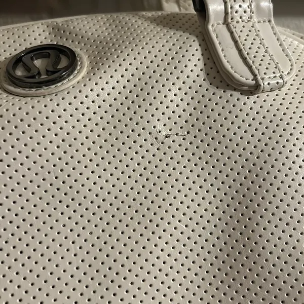 Lululemon Athletica Retro Groove Duffel Bag - Image 5