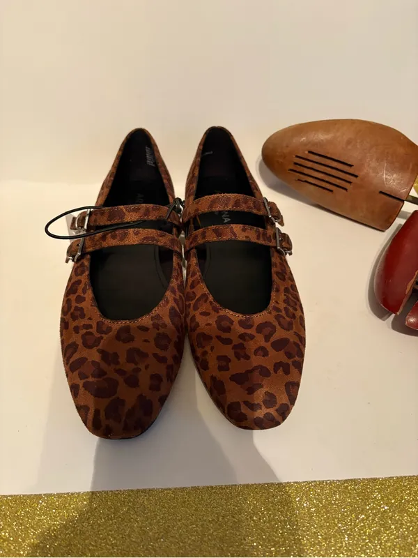 Arizona Jeans Brown Cheetah Mary Jane Flats - Image 4