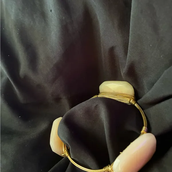 Bourbon and Bowties Rose quartz stones bracelet - Image 4