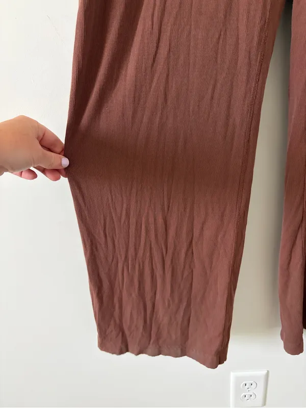 Vuori Mudra Square Neck Wide Leg Ribbed Casual Cozy Jumpsuit Chestnut Brown S - Image 4