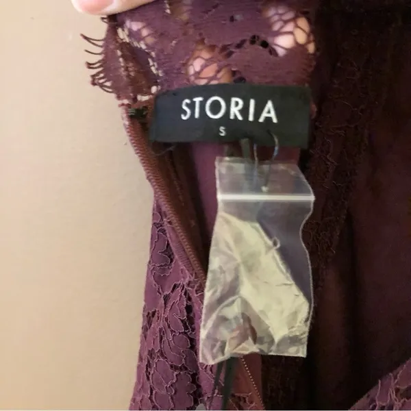 Storia High Neck Lace Mini Dress‎ burgundy red size small - Image 7