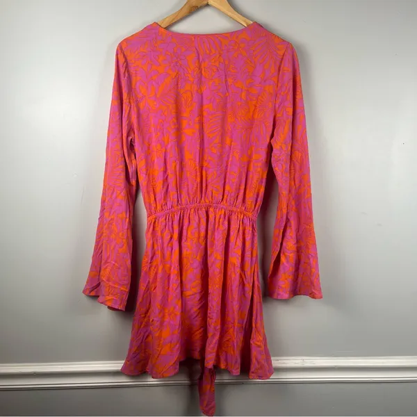 New l*space Kristy Long Sleeve Faux-Wrap Cover-Up Dress size large - Image 8