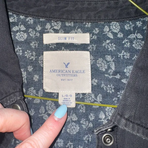 American Eagle Outfitters Black Button Up - Image 4