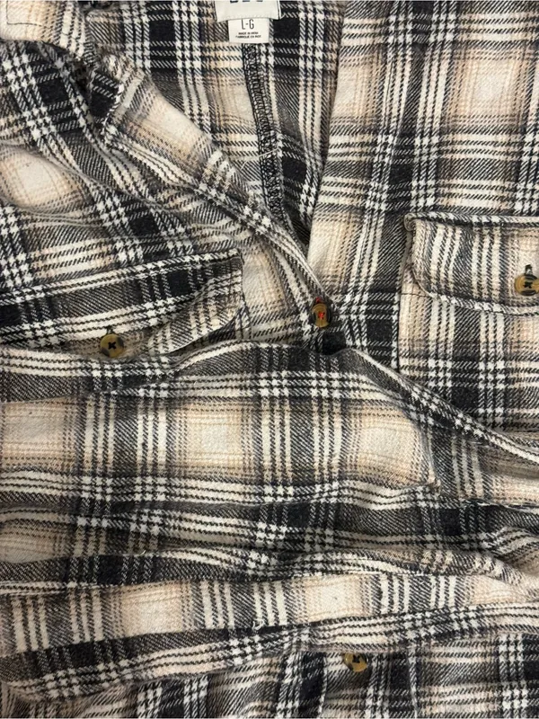 Urban Outfitters BDG Vintage Flannel Neutral Grey and Cream Stripe Colorway - Image 4