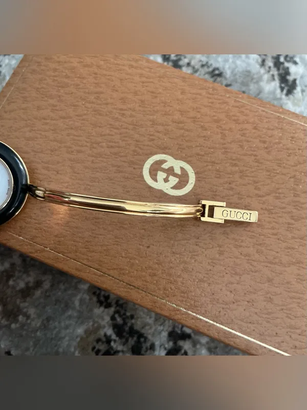 BEAUTIFUL GUCCI bangle watch set 🔥🔥🔥 - Image 7