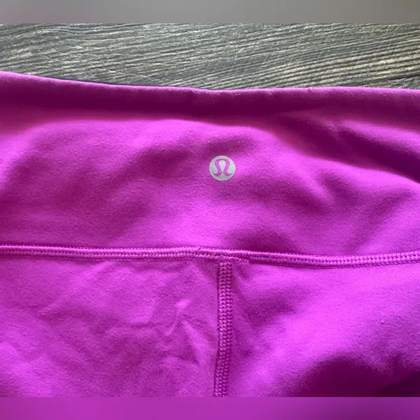 Lululemon‎ reversible Wunder Under Pink Black leggings Size 6 - Image 5