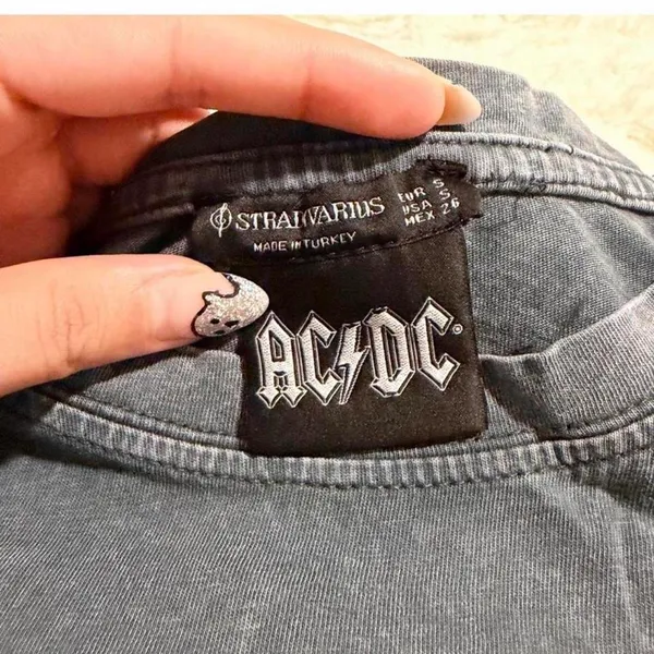 Stradivarius ac/dc band tour shirt - Image 6