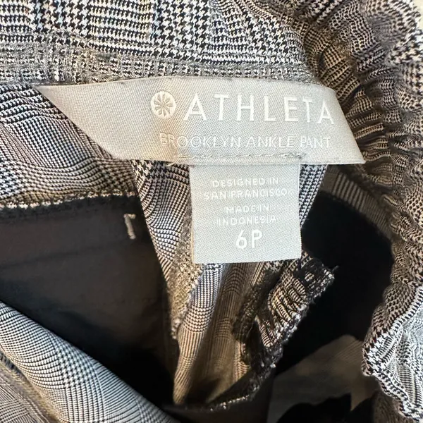 Athleta Brooklyn Ankle Pant 6P - Image 3