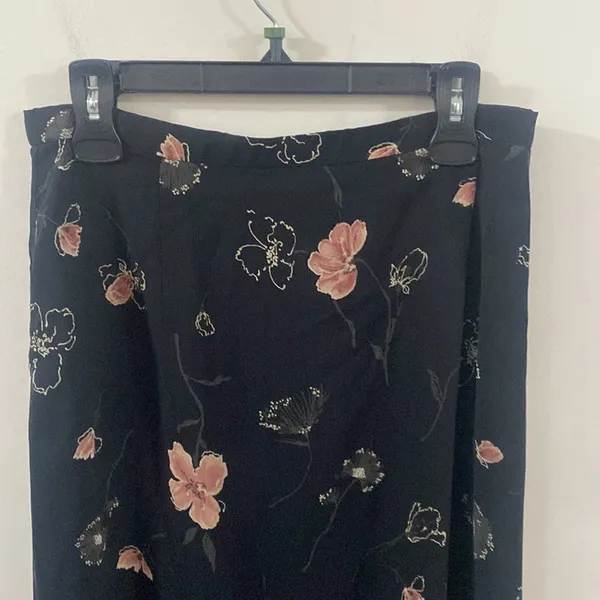 Pendleton crepe georgette floral print midi skirt vintage in black size 12 - Image 3