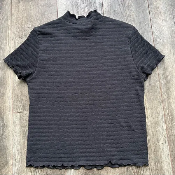 Planet Gold Macy’s NWT Black Mock Neck Lettuce Trim Ribbed Short Sleeve Top - Image 10