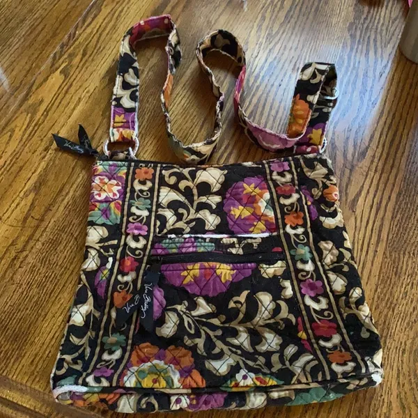 Vera Bradley crossbody purse - Image 2