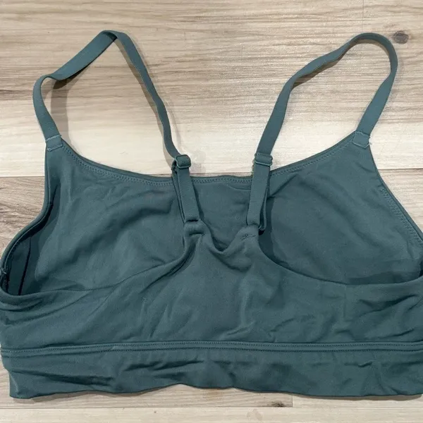 Aerie Offline Real Me Stretch Green Sports Bra Women’s Medium - Image 3