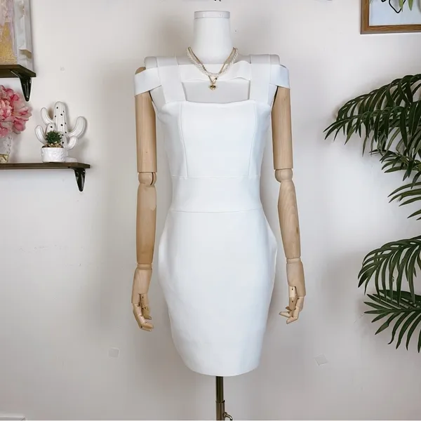 Elliatt Monumental Bandage Mini Dress in Ivory Size Small NWT - Image 2