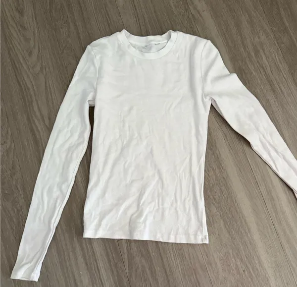 Aritzia Top - Image 2