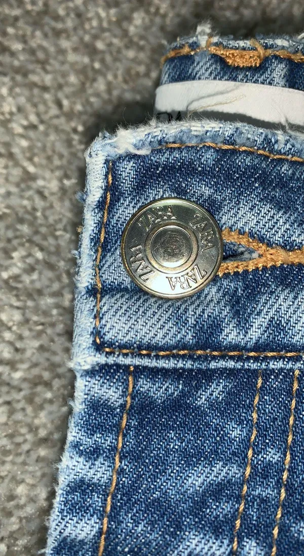 Zara Mom Jeans - Image 3