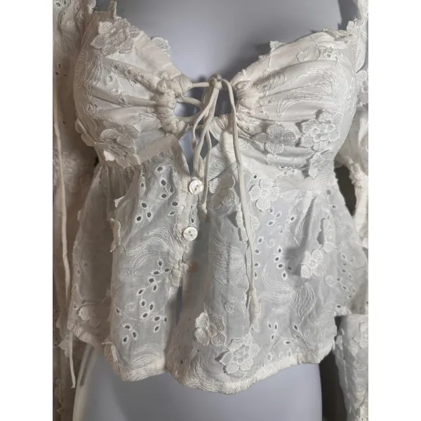 ASTR The Label Revolve‎ Barstow Top White Eyelet Puff Sleeve Smocked Top XS - Image 5