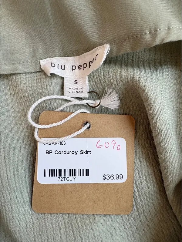 Blu Pepper Corduroy Skirt in Sage Green, Size Small - Image 3