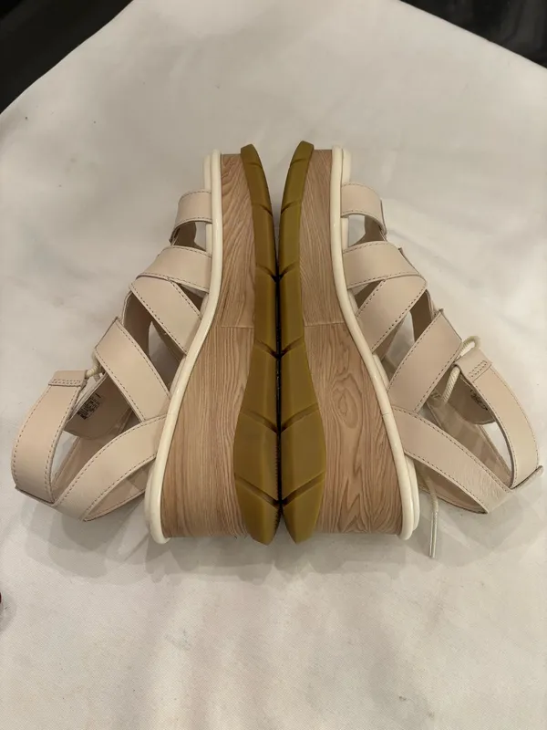 Sorel Cream Leather Joanie Sandals - Image 4
