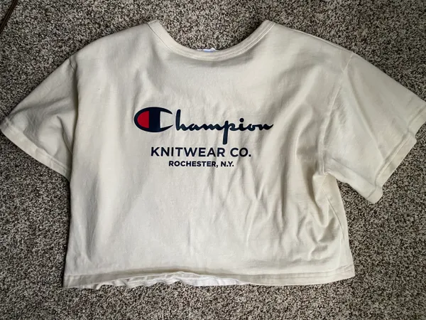 Champion Crop Tee - Image 3