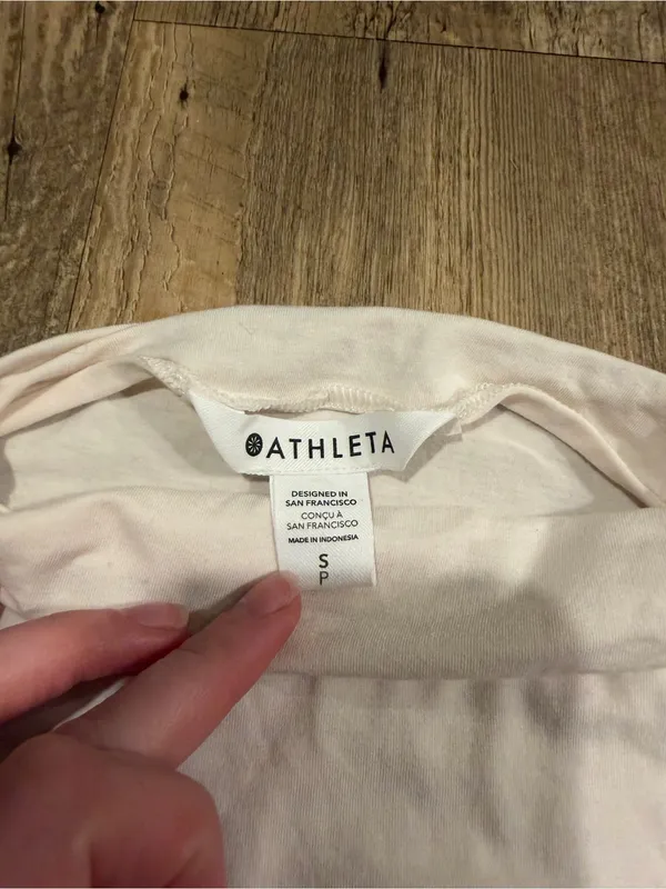 Athleta S Outbound Tank Small Magnolia White - Image 4
