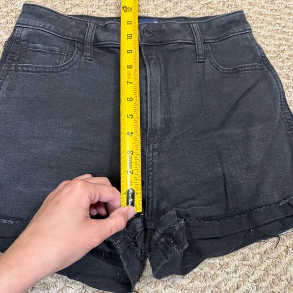 Hollister Curvy Ultra High-Rise Shorts 9 W29 Black Denim Frayed Hem Stretch - Image 4