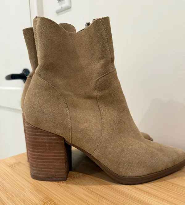 Steve Madden boots - Image 2