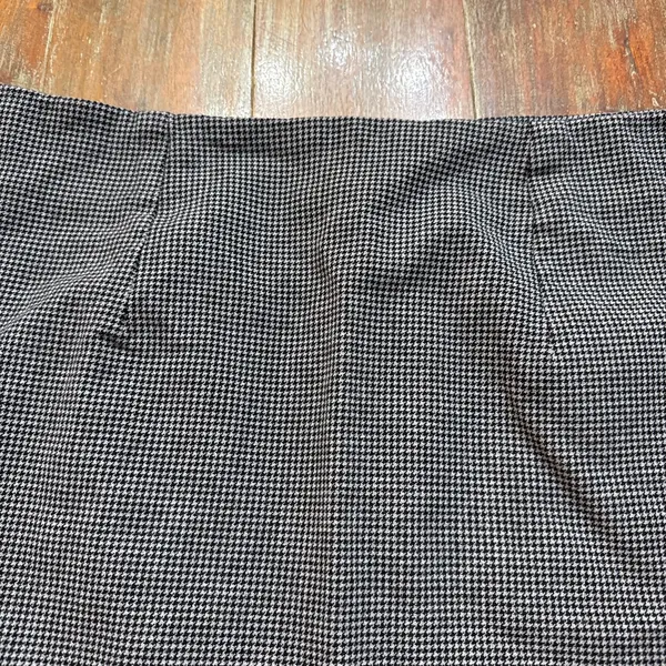 Old Navy Mini Skirt XL Black Gray Houndstooth - Image 11