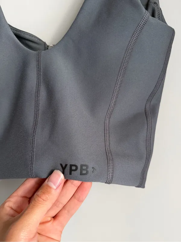Abercrombie & Fitch YPB Active Charcoal Zip-Front Sculpted Crop Top - Image 4