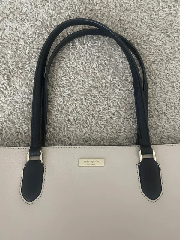 Black And White Leather Purse - Image 4