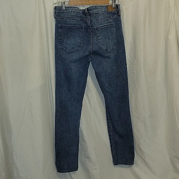 Aeropostale High Rise Mid-Wash Size 12 Jeans - Image 4