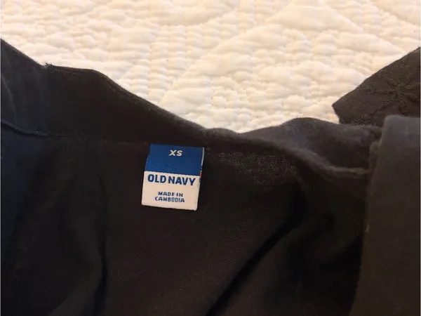 Old Navy Black Maxi Dress with V-Neckline - Image 2