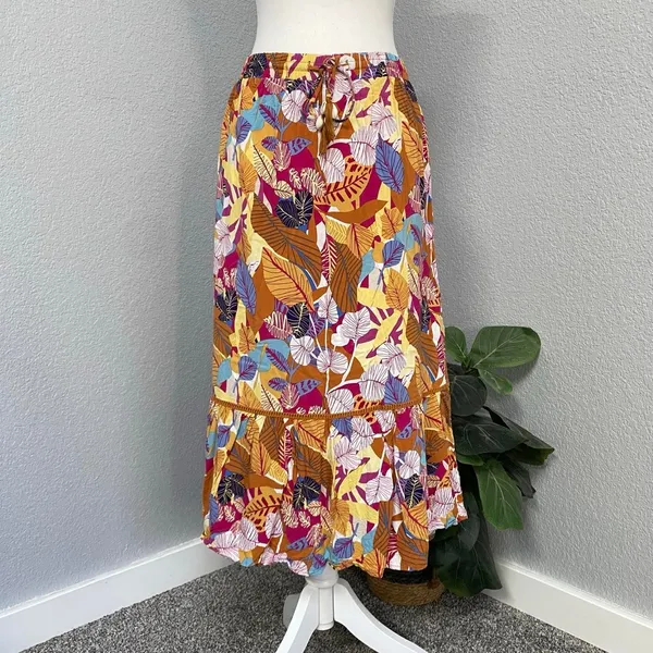 C&C California Tropical Floral Orange Yellow Shell Drawstring Tiered Skirt - Image 2