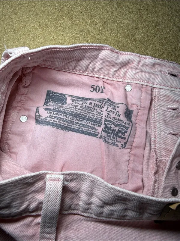 Levi’s 501 Pink Jean Shorts - Image 8