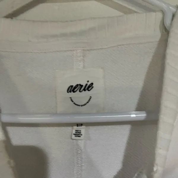 white aerie small crewneck - Image 3