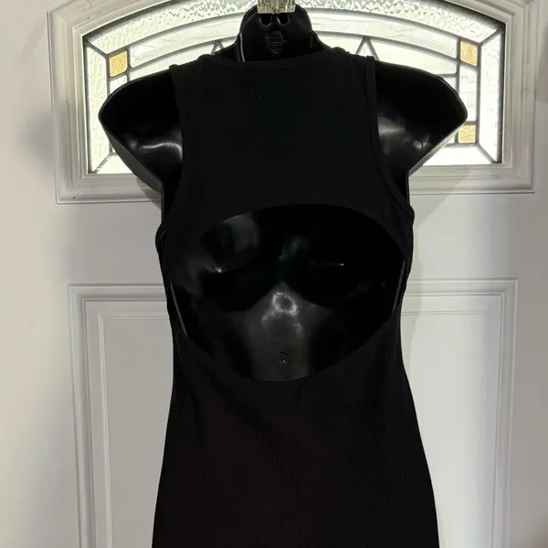 Ribbed Back Cut Out Midi Dress - Image 4